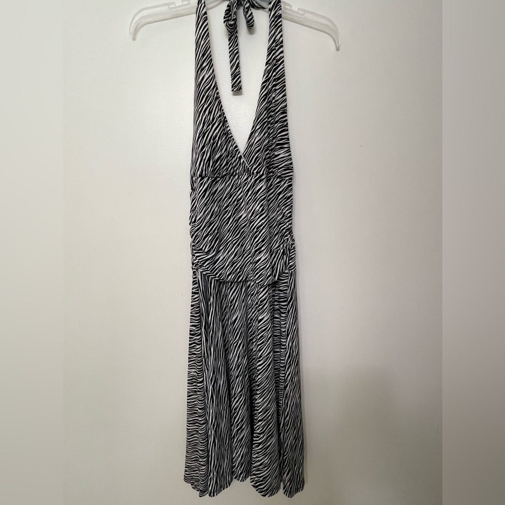 My Michelle, size large, black and white leopard print